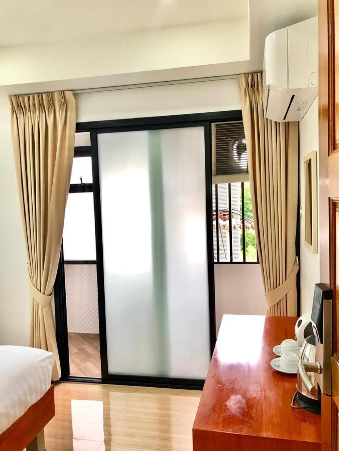 The Lodge Паттайя Экстерьер фото